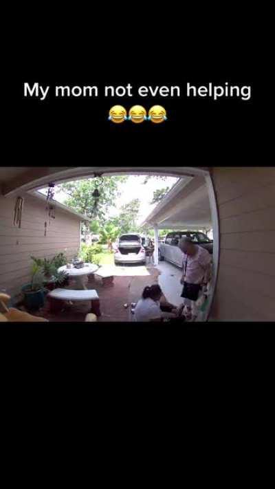 HMC while my mom gets mad at me for falling