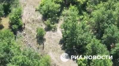 RU POV: 18 AFU soldiers purportedly surrendered near Spalnoye, Kursk 