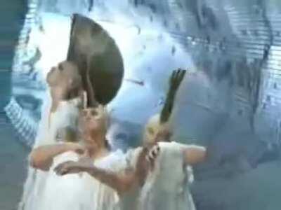 Another Japanese commercial ripe for the reaping