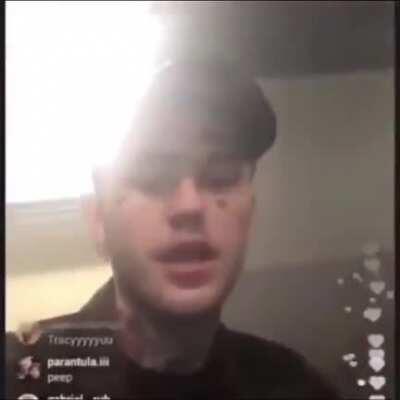 Peep listenin to Ratchet Bitches Cocaina while Smokeasac dances in the backround