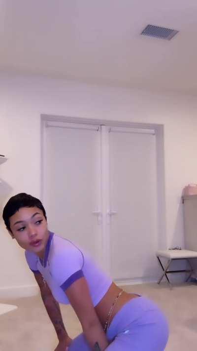 Coi Twerk Bein A Freak🔥