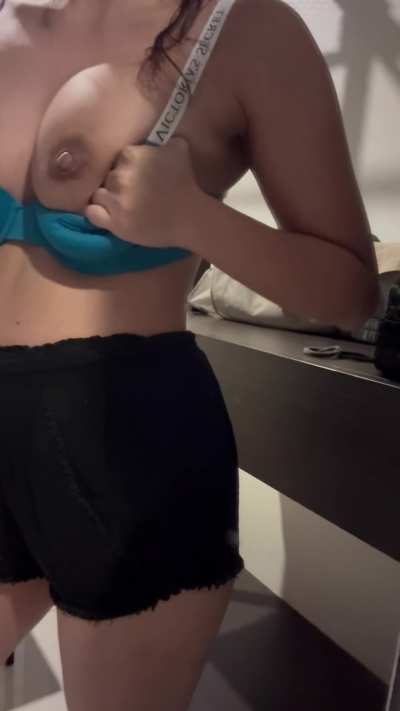 hope my tits can help u thru the week!