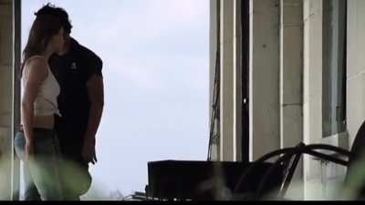 Jessica  Biel in Tight fitting jeans