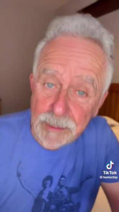 Etiquette behavior for a disagreement