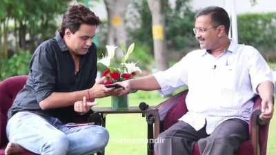 TITLE NUDES DEKHRA HAI