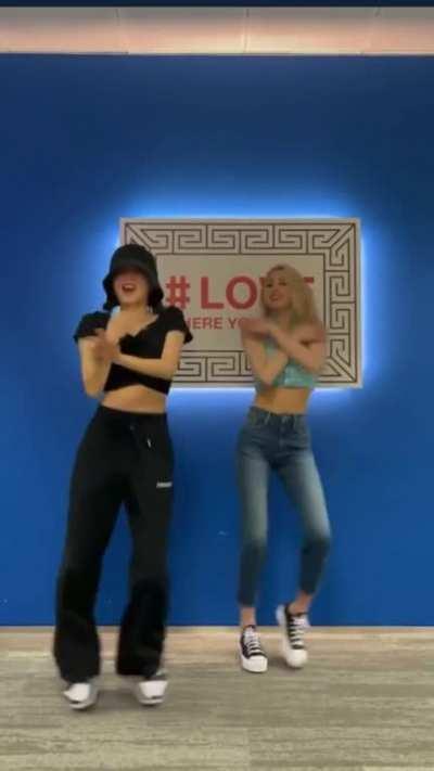 210807 Jeon Somi’s Instagram Story Update With Choi Yena