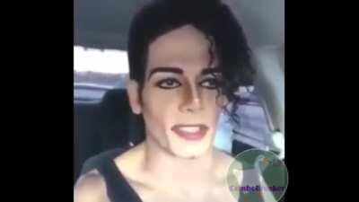 estava aposentado desde a morte da antiga capital r/orochinho mas agora voltarei a produzir memes