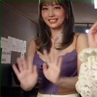 Momo tits 🤤🍈🍈