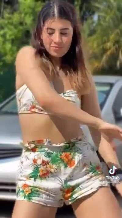 Denle flechita arriba a esta putita