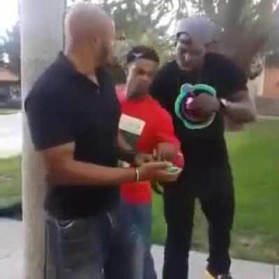 О угости конфеткой