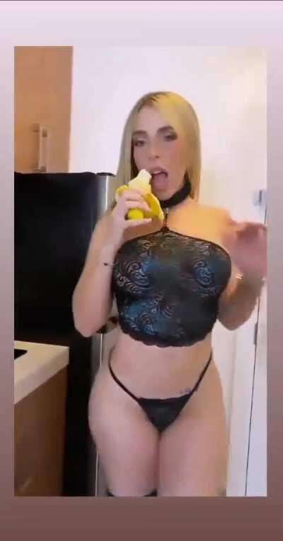 Big Booty with a pretty face