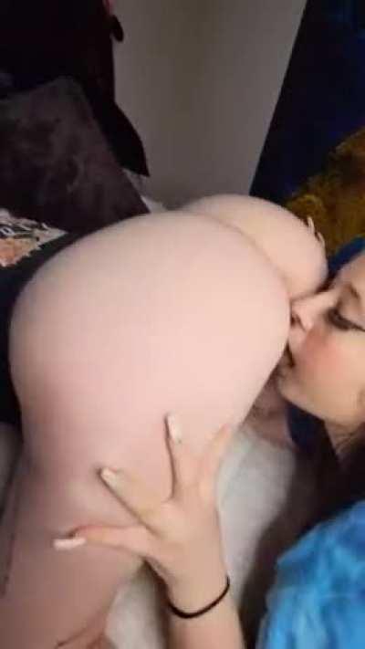 Would you fuck my ass from the back while I eat my friends pussy?