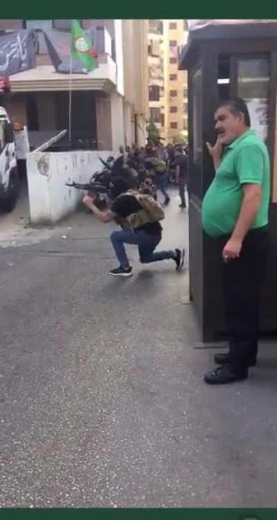 Choosing a premium spot in an urban battle