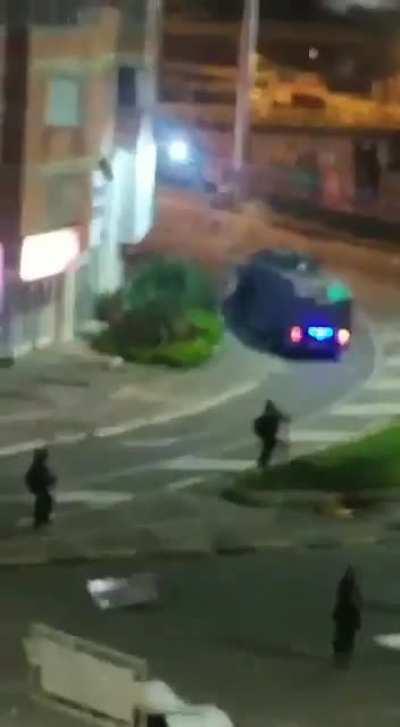 Juzguen ustedes que esta pasando ahi.