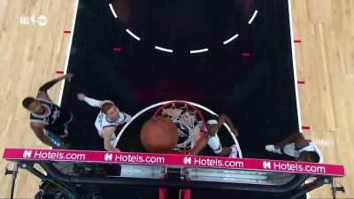 [Highlight] Terance Mann pays homage to Kawhi Leonard's iconic shot in Toronto