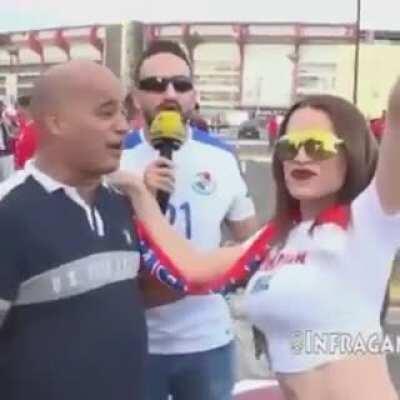 WCGW Kissing a complete stranger