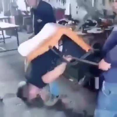 Не спи на работе