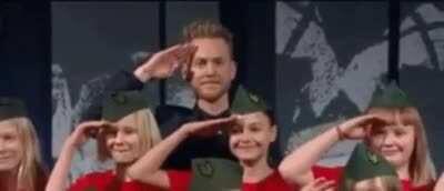 Ohhh, the other salute