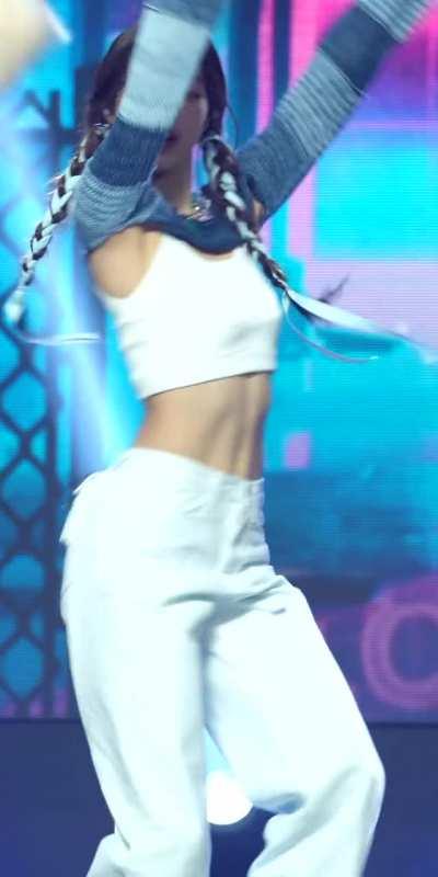 Le Sserafim - Kazuha