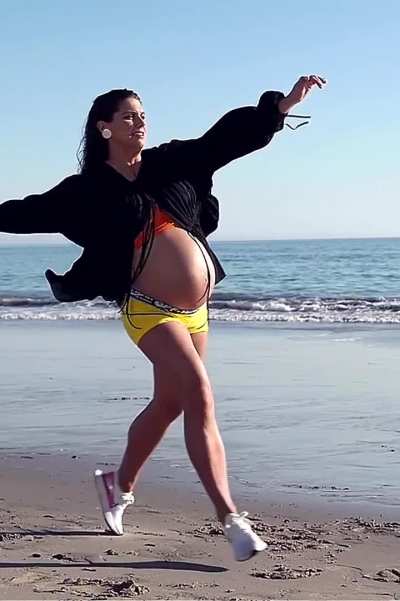 Pregnant Alex Morgan