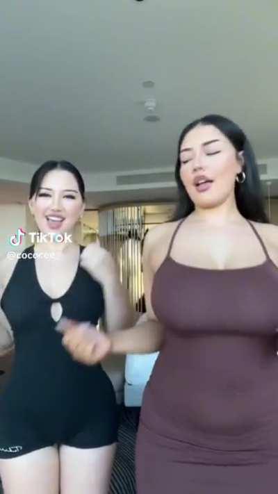 check-out our big hearts through our TTs @cococee_ & @kaia