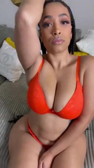 Robyn Banks (@robyn_banks)