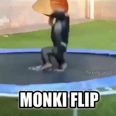 MONKI FLIP
