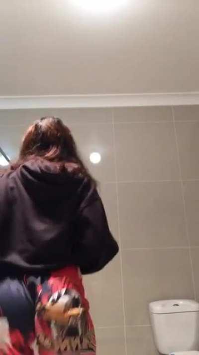 someone find the @ we need it 😫