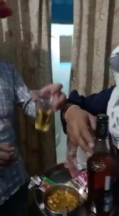 Dank memer's karvachauth be like ...