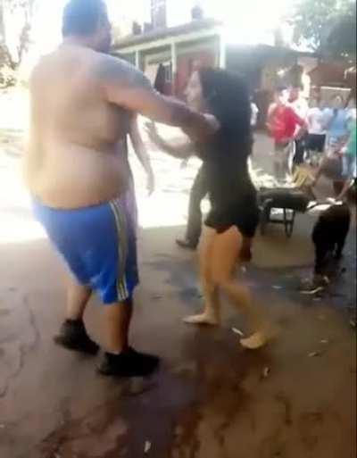 Misiones: Conflicto barrial entre dos parejas terminó a las piñas, 