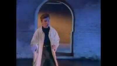 Te rickrollie bro, de nada :D