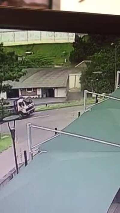 This is What Happens When You Turn Off Your Racing Line.