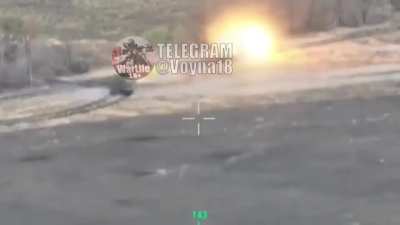 Ukrainian tank hits Russian BTR-82A at point-blank range near Novoukrainka, Donetsk Oblast [archival footage]