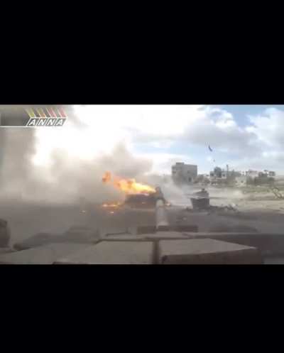 Here one minute, gone the next. Syrian T72 gets jack in the boxed.