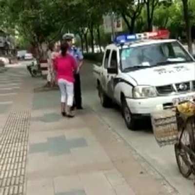 You've all seen George Floyd in US. Now see it in China. Only difference is you can't protest here 🤔