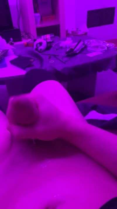 Not my best vid but here is a lil cumshot