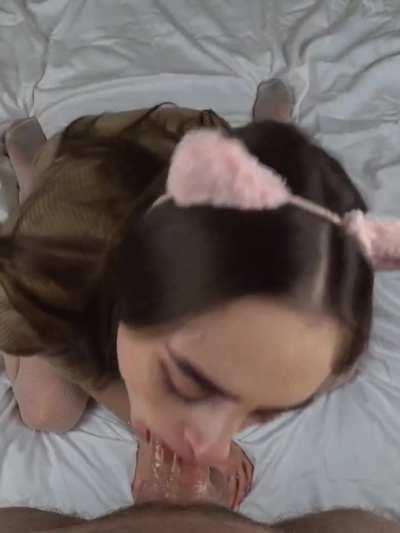 Horny kitty wants her throat to be a cum dumpster