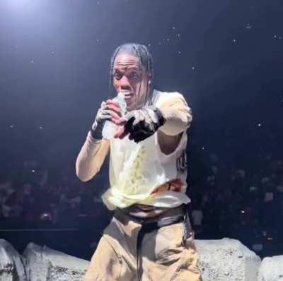 Bro tried to sing from a water bottle 💀