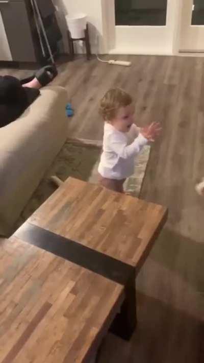 Good bois lead with the shoulder