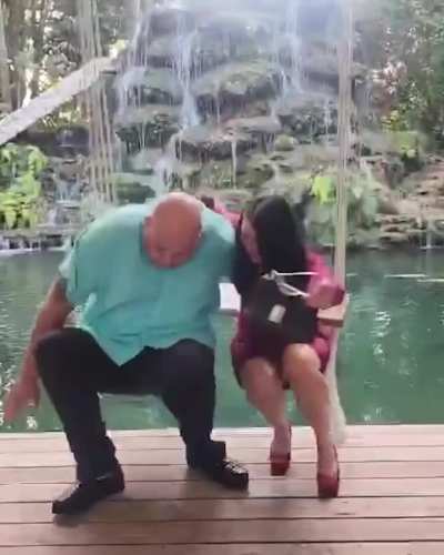 Putting a swing on the edge of water