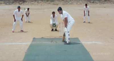 Glenn Maxwell woke up today and chose violence 