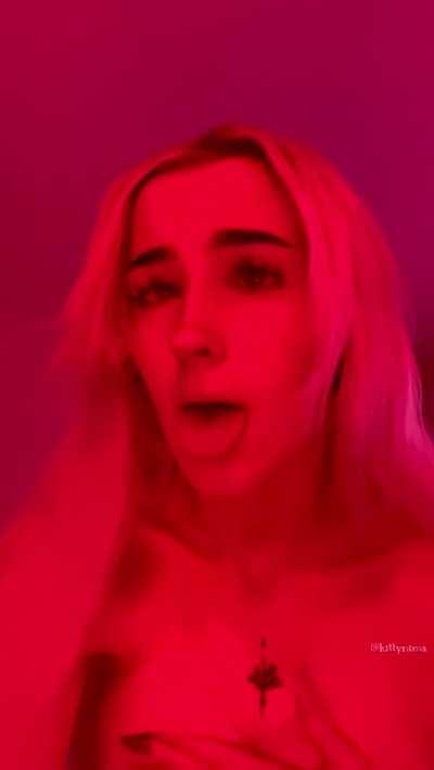 use my mouth please 🖤