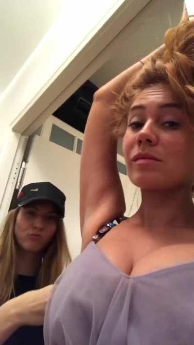 Sie weiss was sie hat