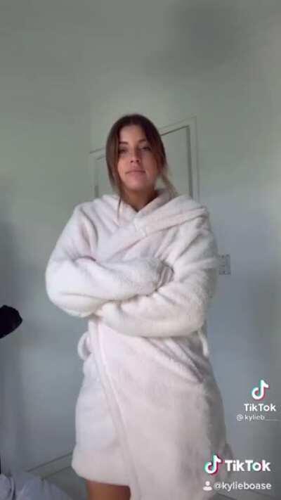 Buss It 13 (Thick Cutie) 🤤🍑🤌🏼