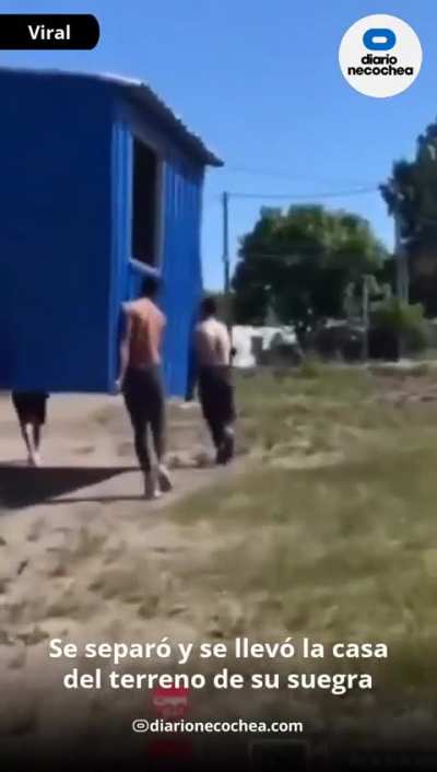 Como el caracol va con la casa puesta