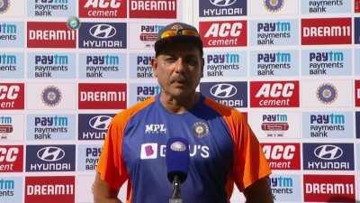 Major Lazer - Bubble Butt (feat. Ravi Shastri).avi