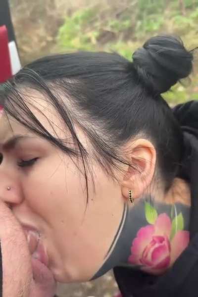 It's possible to fall in love with someone from a blowjob 