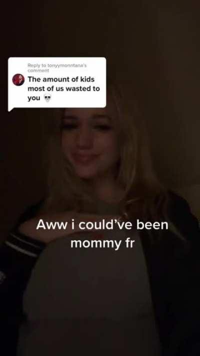 I find it cool that she knows exactly what we’re doing and she loves it 😂