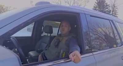 ICE Agent in Minneapolis: 