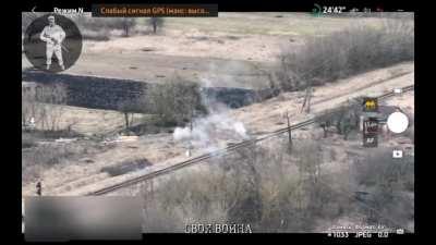 ru pov: Ukrainian infantry coming under AGS-17 automatic grenade launcher fire of the Russian airborne infantry - Ukrainian border with Kursk region of Russia